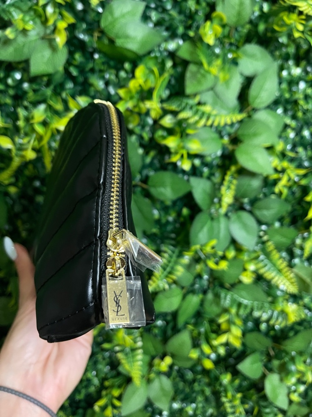 YSL Beauty  Black Quilted Cosmetic Pouch with Gold Zipper - Picture 4 of 7